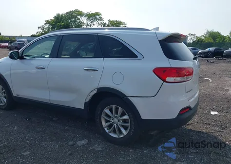 2017 Kia Sorento 2.4L Lx z USA, uszkodzony, nr VIN 5XYPGDA33HG219471